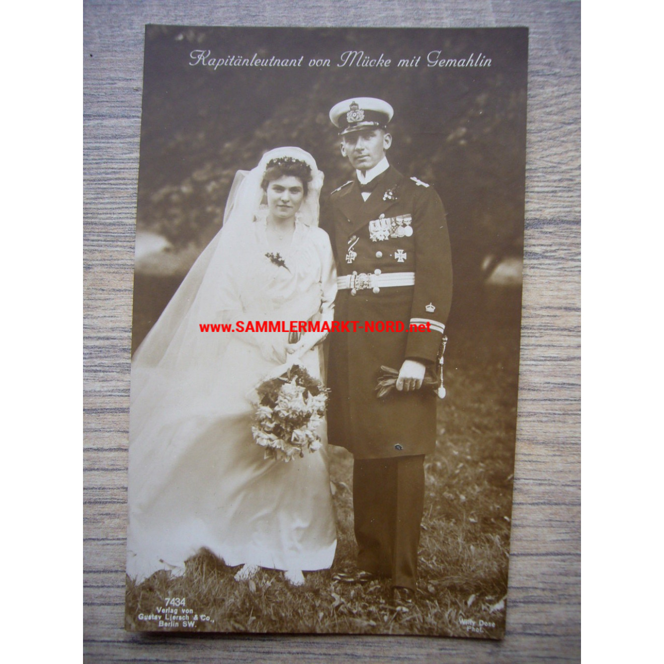 Kapitänleutnant HELLMUTH VON MÜCKE - Postkarte