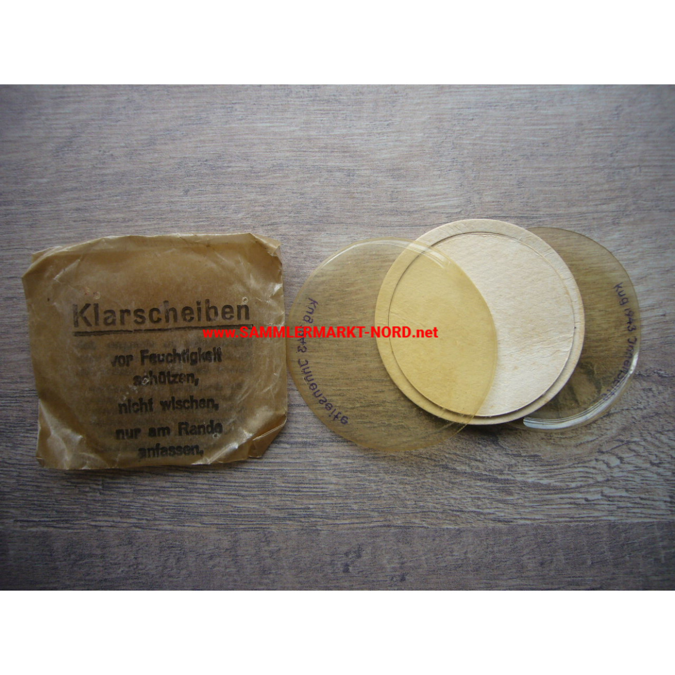 Pair of clear discs for Wehrmacht gas mask 1943