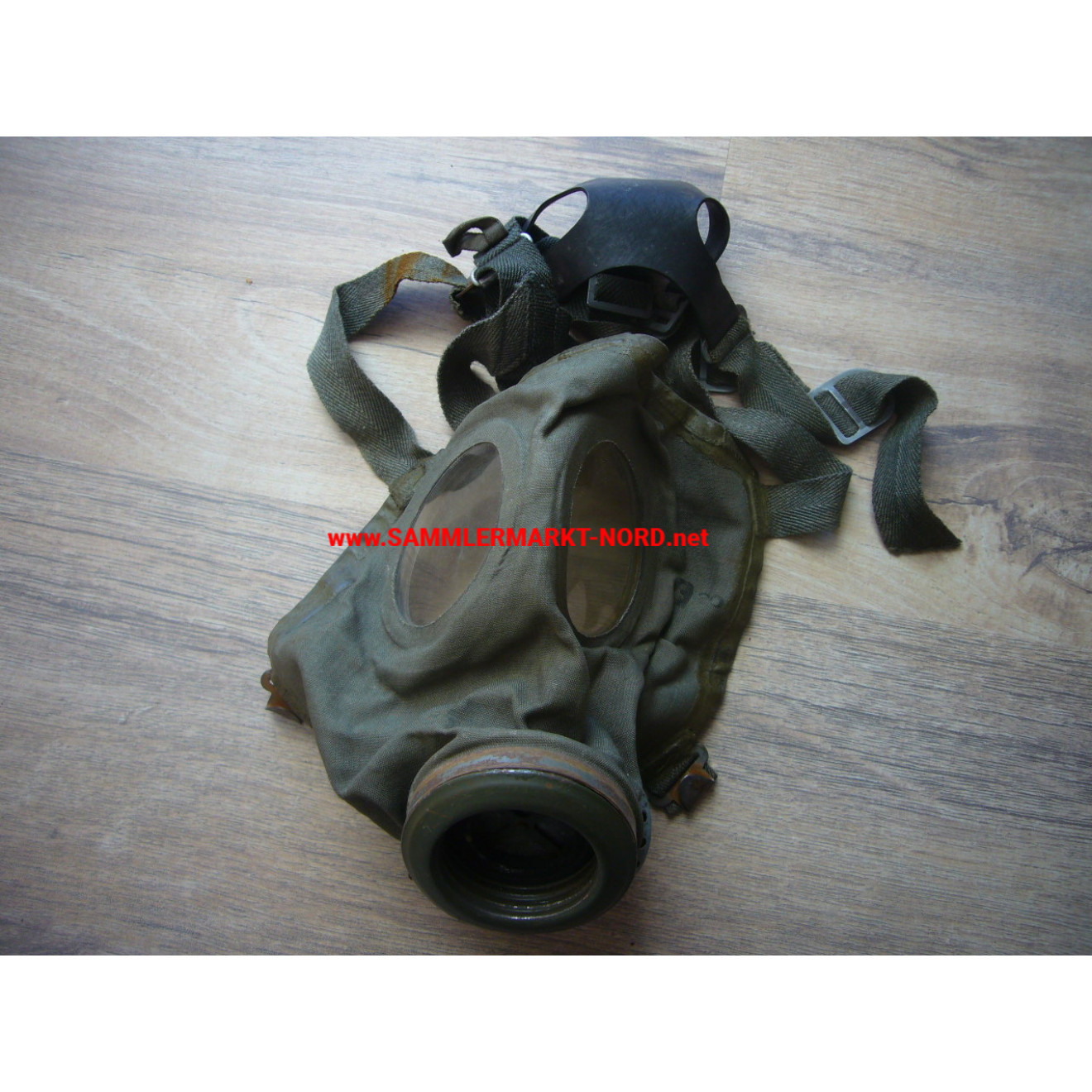People's gas mask VM 44 (1944)