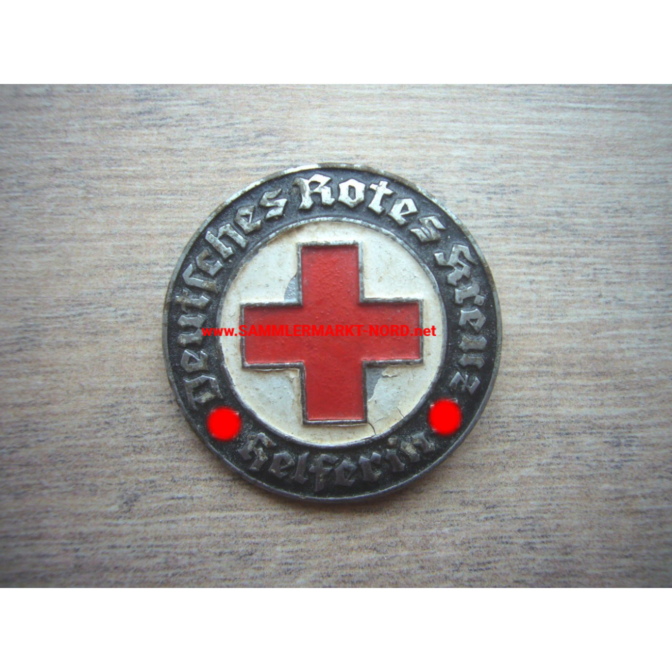 DRK Red Cross - Brooch "Helferin" - Lacquered version