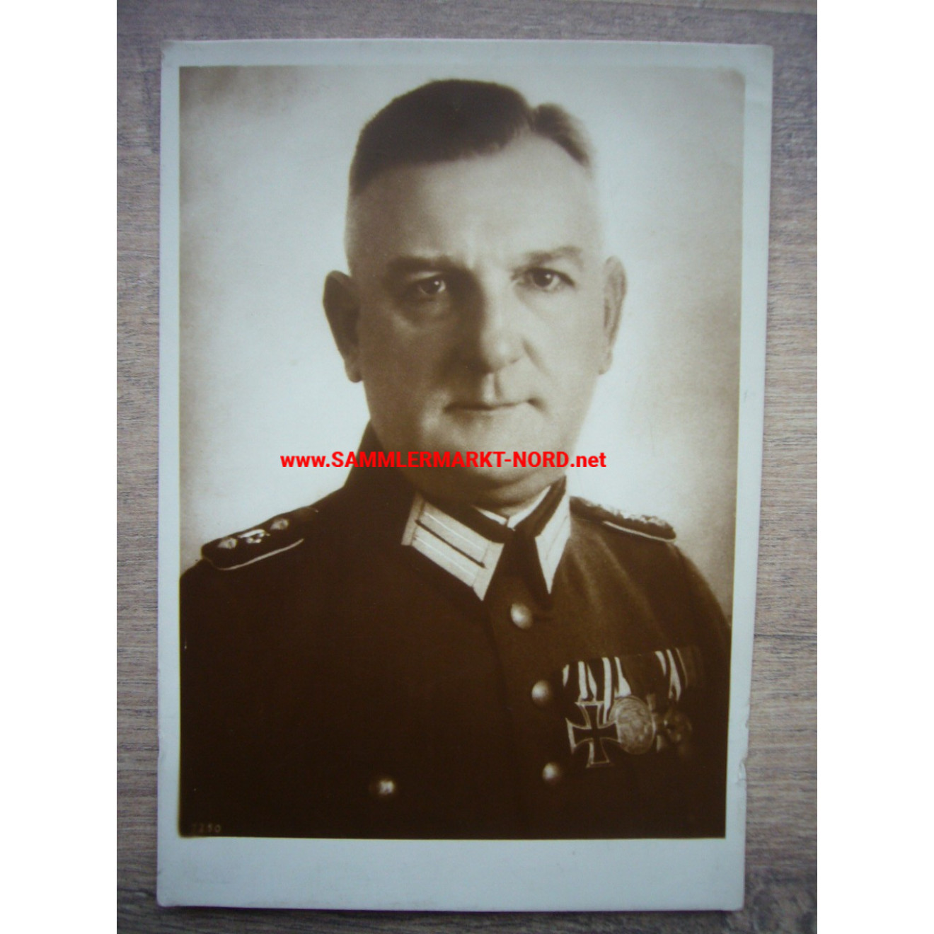 Weimar Republic - Police officer with medal clasp