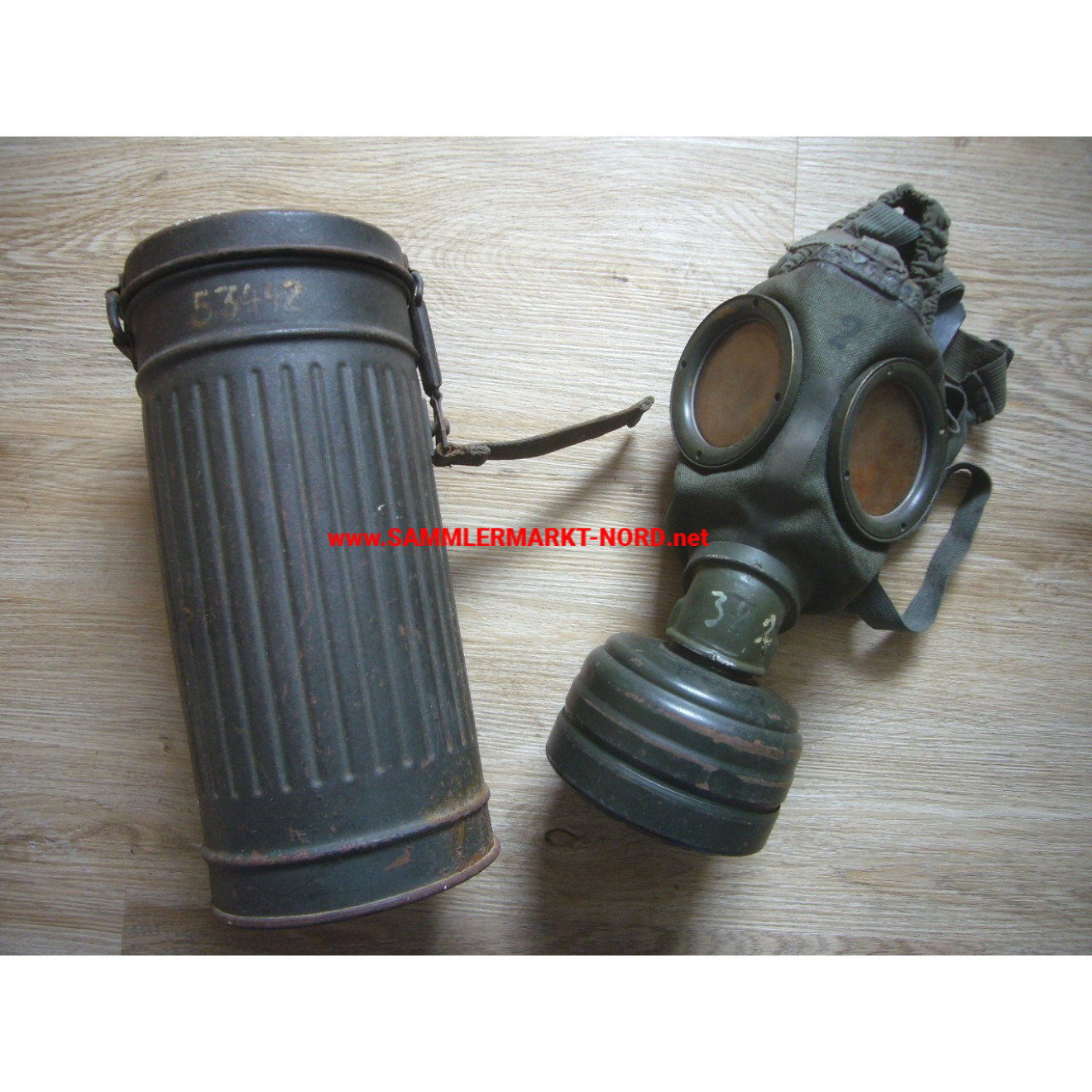 Wehrmacht Gasmaske mit Filter & Gasmaskendose 1940
