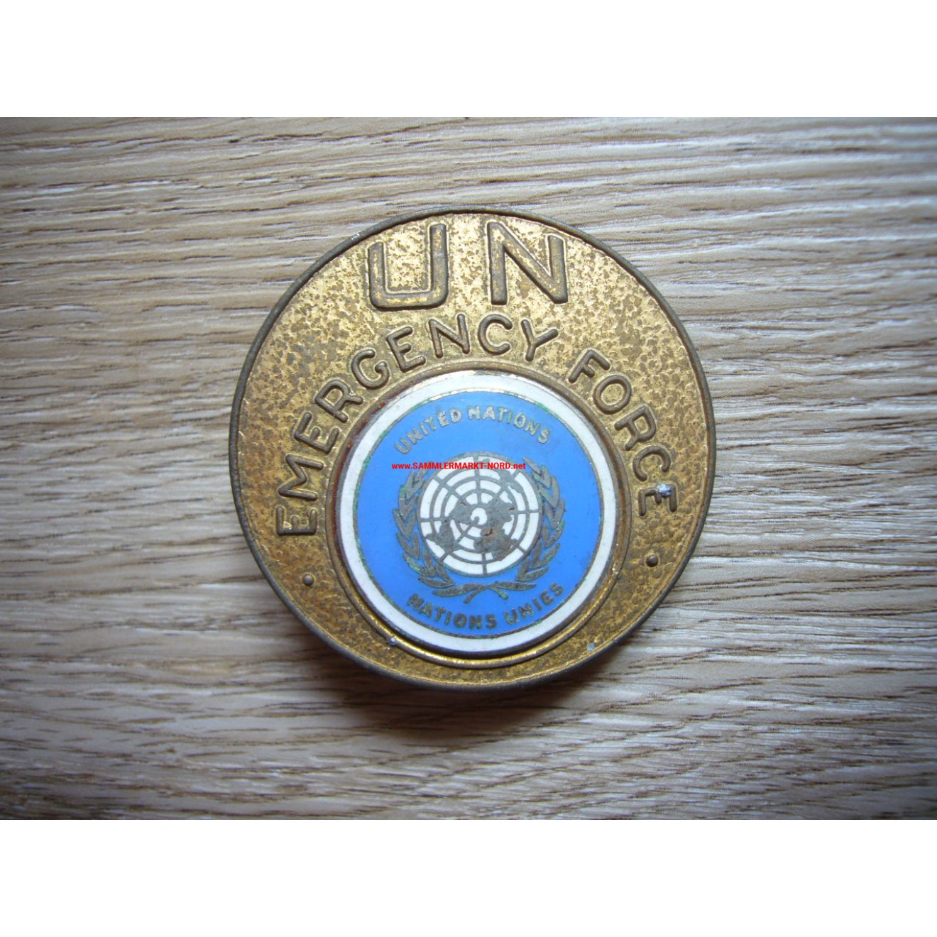 UNO United Nations Emergency Force (UNEF) 1957 - Mützenabzeichen ...
