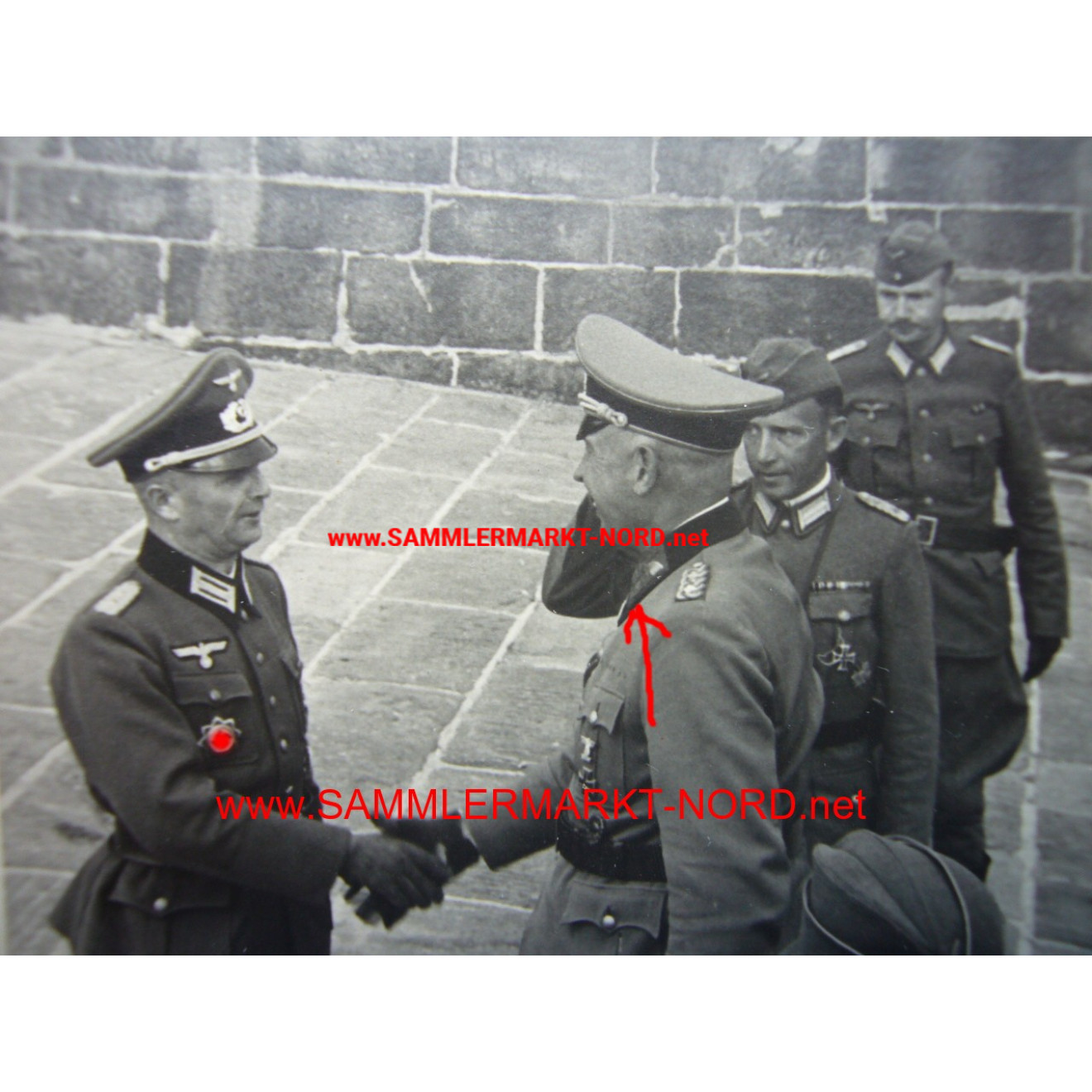 Wehrmacht - Unbekannter General und Major mit Deutsche Kreuz in 