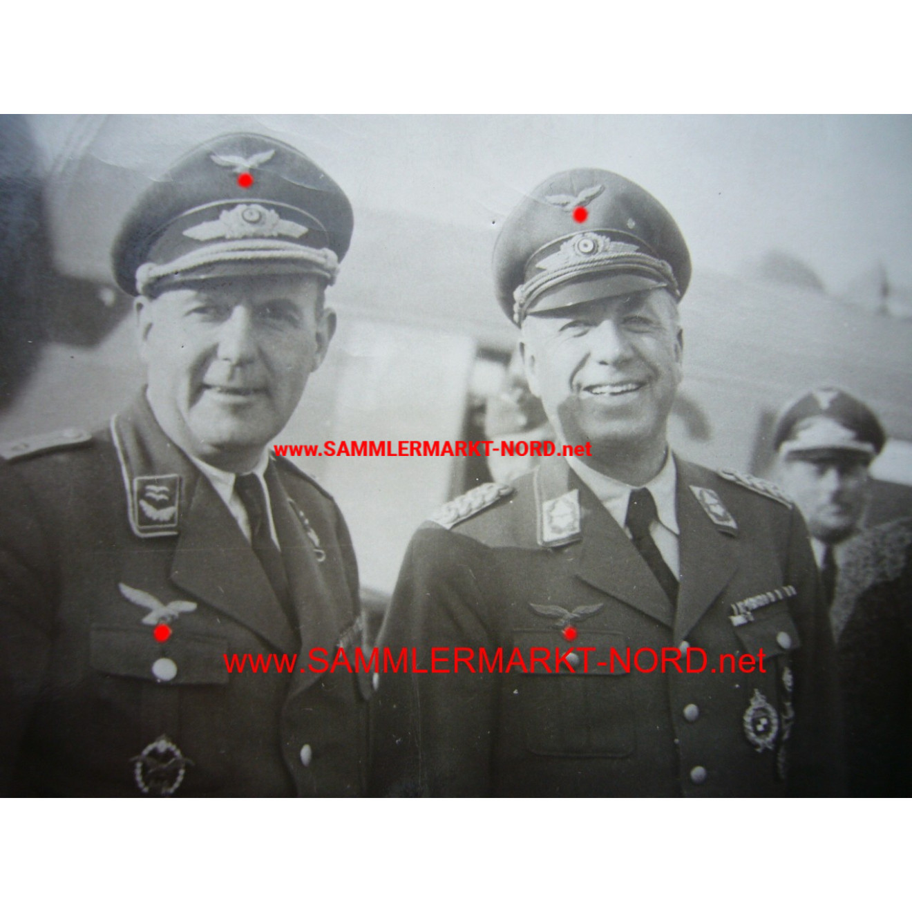 Reichsminister Dr. Fritz Todt und Oberleutnant von Ehrenfeld auf