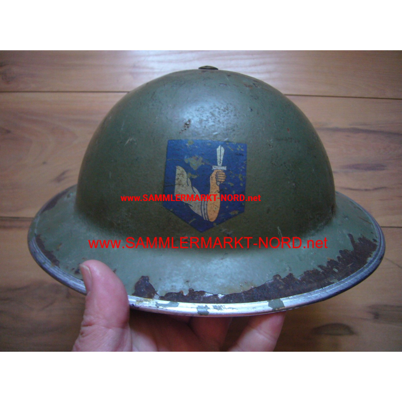 Ireland - steel helmet MK II with badge