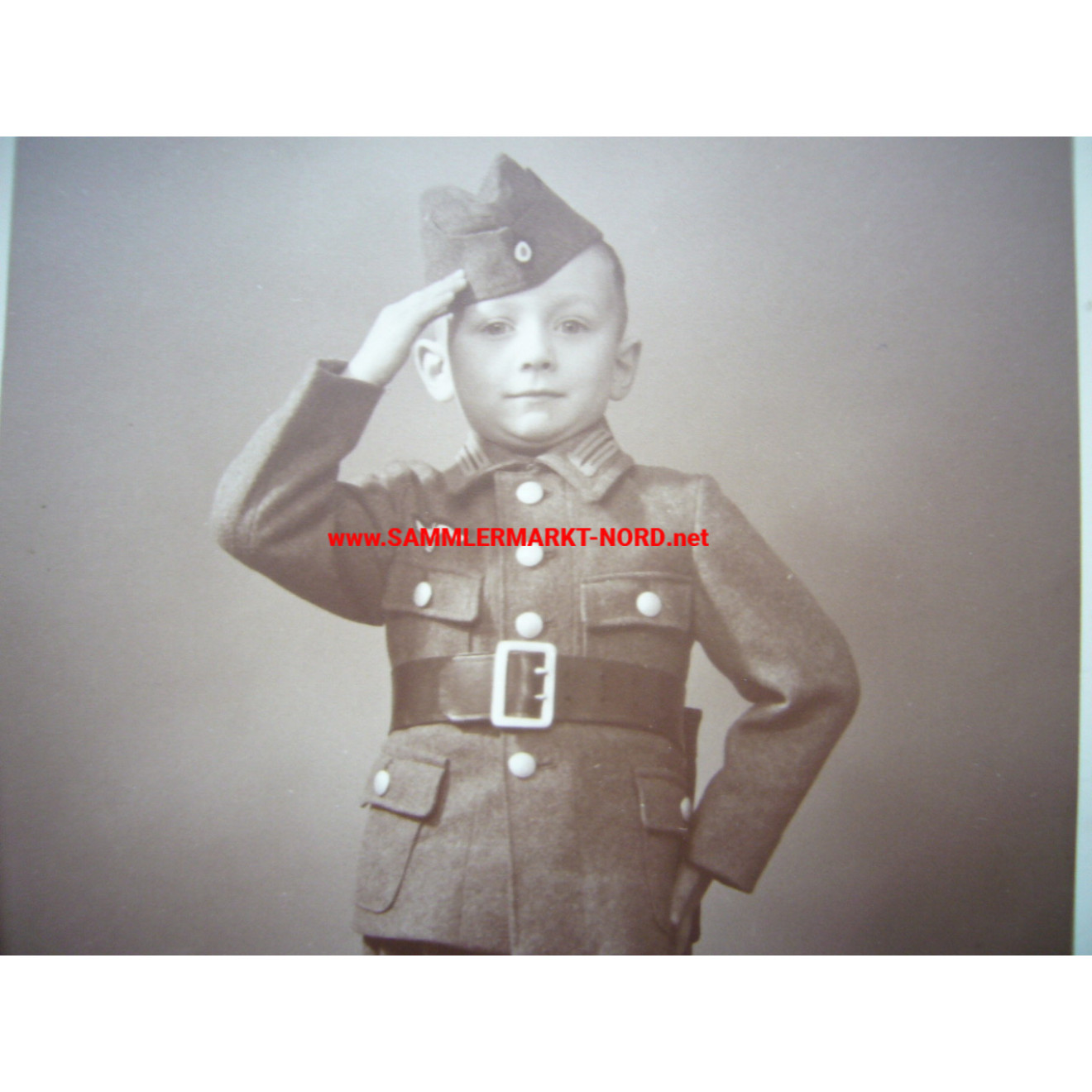 2 x Portrait - Little boy in Wehrmacht children's uniform, Sammlermarkt ...