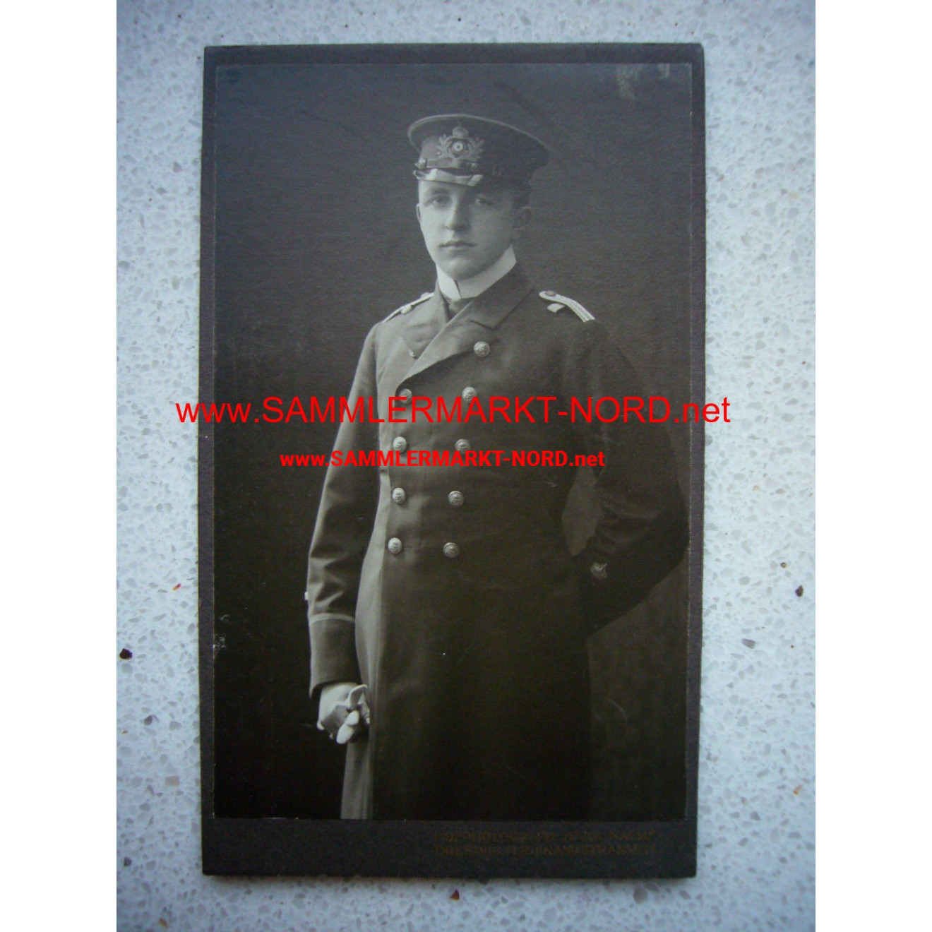 Kabinettfoto - Kaiserliche Marine - Offizier mit Mantel