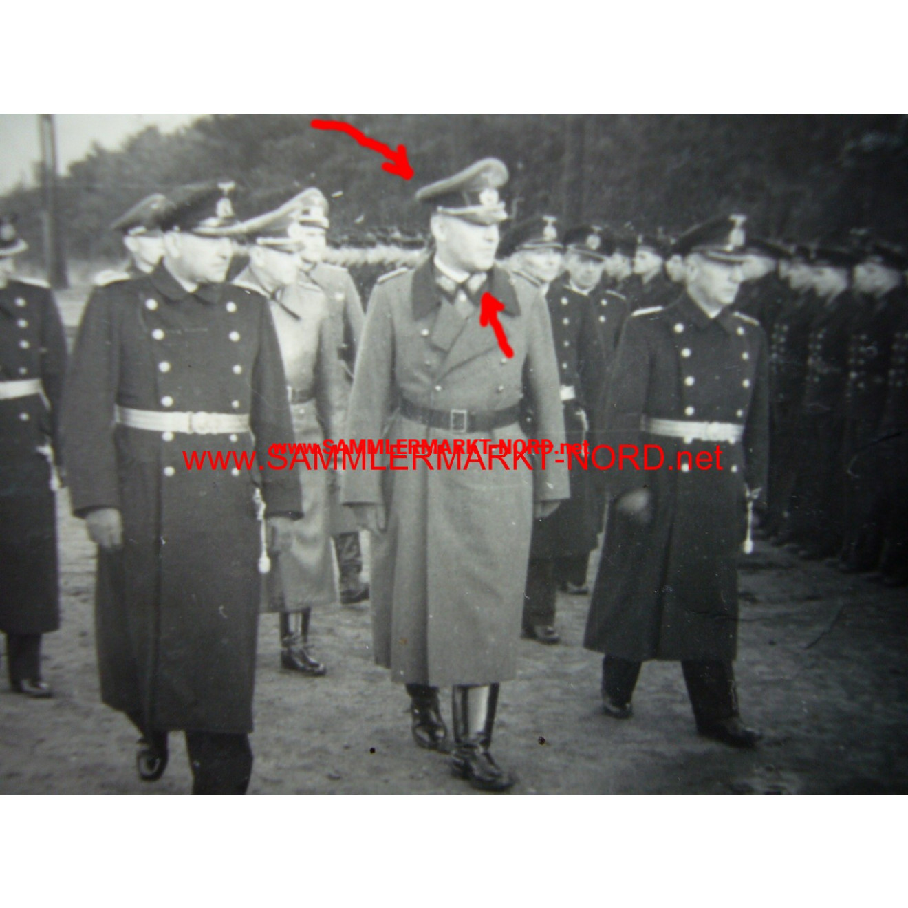 Wehrmacht General von Hoffmann bei der Marine