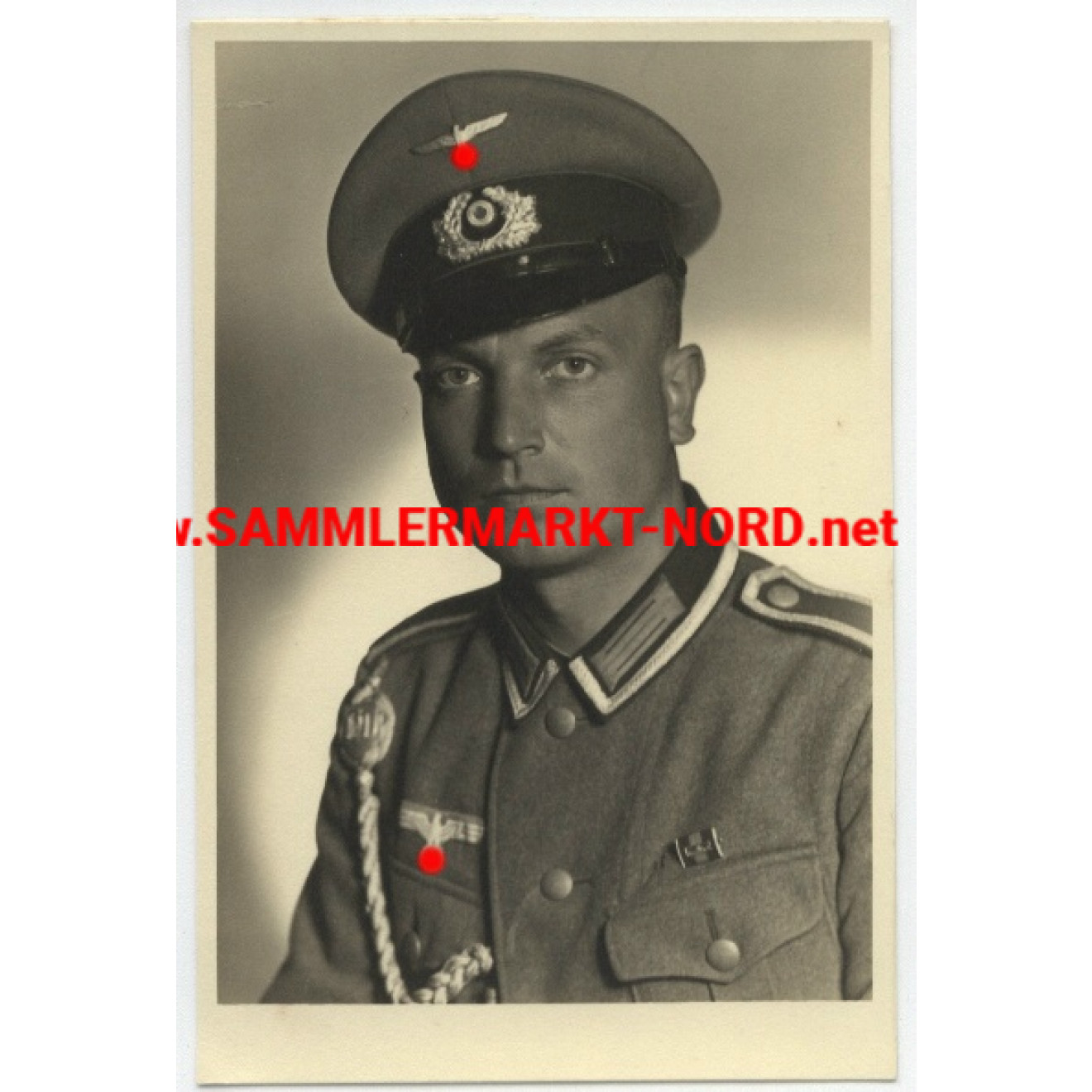 Wehrmacht soldier with contactor cord and ribbon clip with Prage
