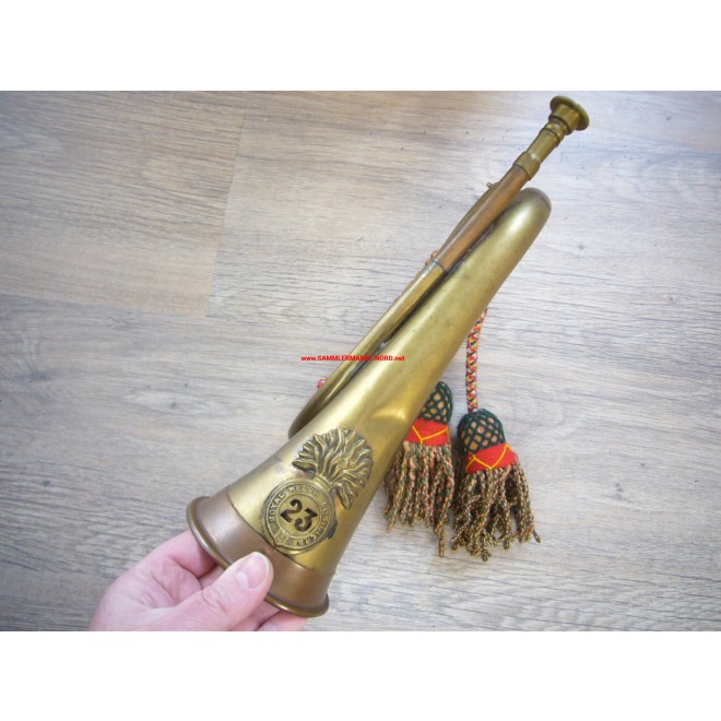 Great Britain - 23rd Royal Welsh Fusilier - horn, Sammlermarkt-Nord ...