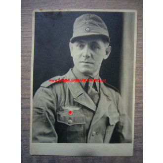 Wehrmacht soldier in tropical uniform 1944