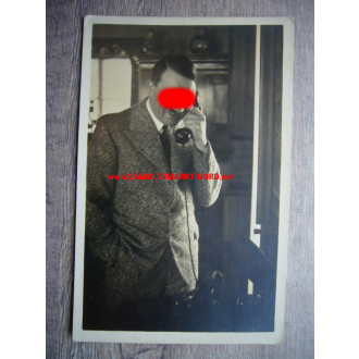 Adolf Hitler am Telefon - Postkarte