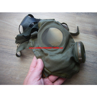People's gas mask VM 44 (1944)