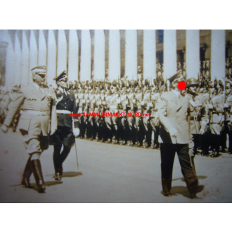 Adolf Hitler & SS - Führer bei einer Parade