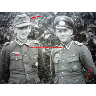 Wehrmacht Feldwebel mit Mützenabzeichen (Division) und Ärmelband Afrika