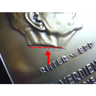 Ritter von Epp Plakette in Gold mit Verleihungsetui - Für Verdienste um die Kolonien