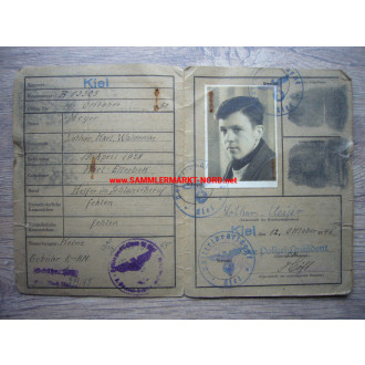 German Reich - Kiel 12.10.1945 - identification card
