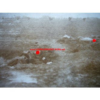 Foto 1. Weltkrieg - tote Soldaten auf dem Schlachtfeld