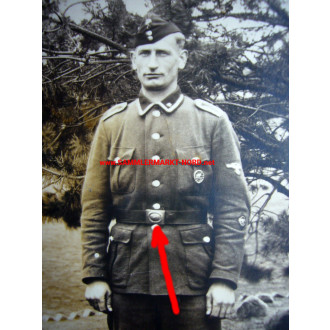 NSKK man with Luftwaffe belt buckle