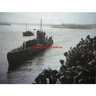 Kriegsmarine - U-Boot U 123 beim Einlaufen in den Hafen