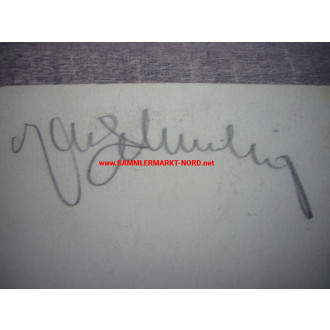 Heavyweight boxing world champion MAX SCHMELING - Autograph before 1945