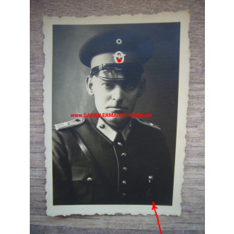 Police station lieutenant with visor cap