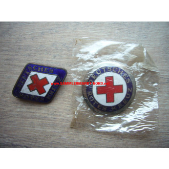Deutsches Rotes Kreuz - Zwei unterschiedliche Dienstbroschen