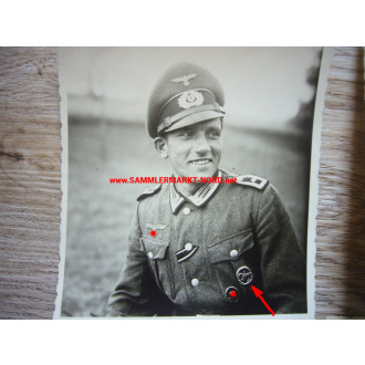 4 x Foto Wehrmacht Feldwebel mit Deutschen Reiterabzeichen