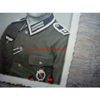 2 x Passfoto - gleicher Soldat - diverse Orden