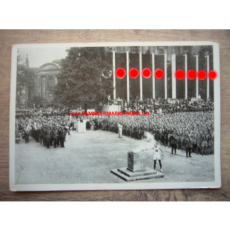 Olympiade 1936 - Fackelläufer im Lustgarten - Berlin