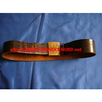 Spain belt with belt buckle