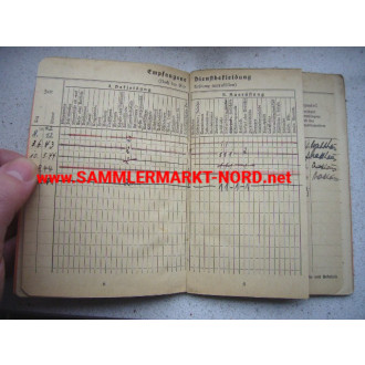 Pay book for Empire employees and Empire workers for special use