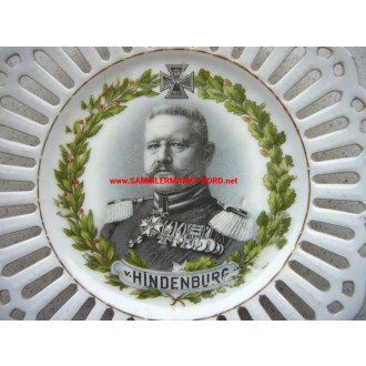 Patriotic plate "Generalfeldmarschall von Hindenburg"