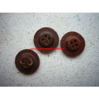Wehrmacht - 3 x brown bakelite button 18 mm