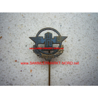 Company HANOMAG AG - Needle for 100,000 km