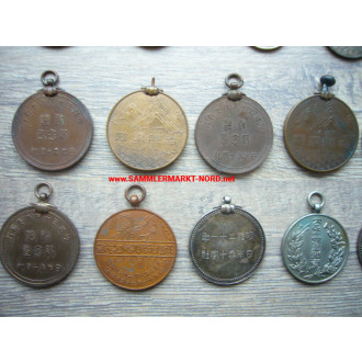 Japan - collection of various orders and medals