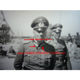 Wehrmacht General in Dunkirk (France)