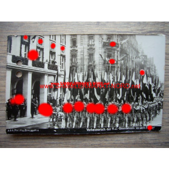 March past the Hitler Youth Bann flags, Nuremberg - Postcard