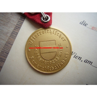 Convolute of Austrian Comradeship Association - medals & certifi